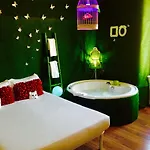 Gasthuis Jacuzzi 4*